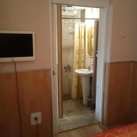 ゲストハウス Malgo Vrnjačka Banja